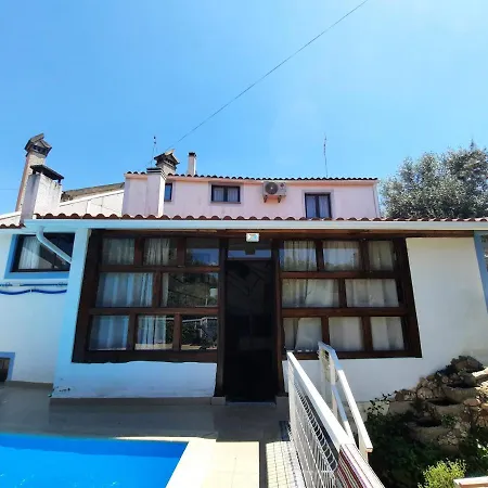 Casinha Oliveiras