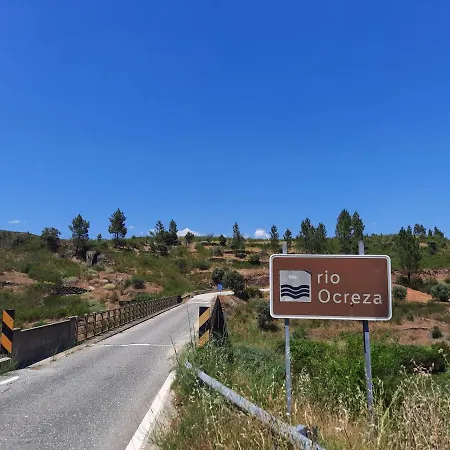 Casinha Oliveiras * Bugios